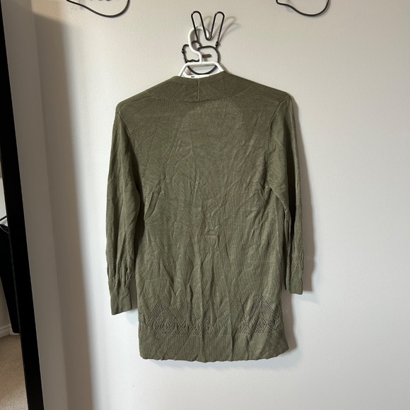 LOFT Cardigan - Picture 2 of 2